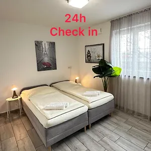 Penzion Modern Living Kueche Netflix Inklusive Lage Norimberk
