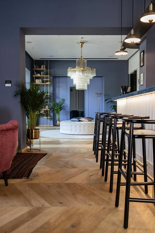 Alice Hotel Budapeste 4*,